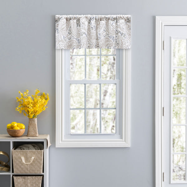 100-ShannonTailoredValance.jpg