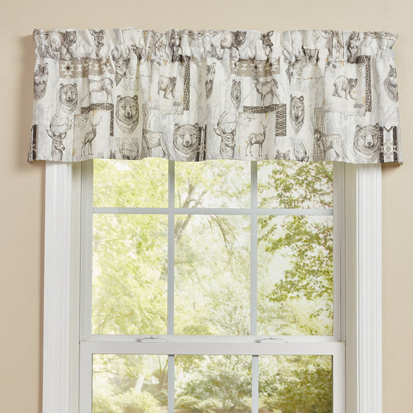 210-Wild_Beautiful60x14ValanceLifestyle.jpg