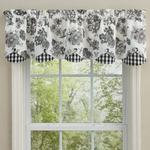 Geranium Lined Scallop Valance