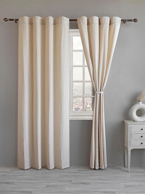 d0da19ca-5d2e-41a1-a0ac-94af06b9c53f1693583304269CurtainsandSheers2.jpg